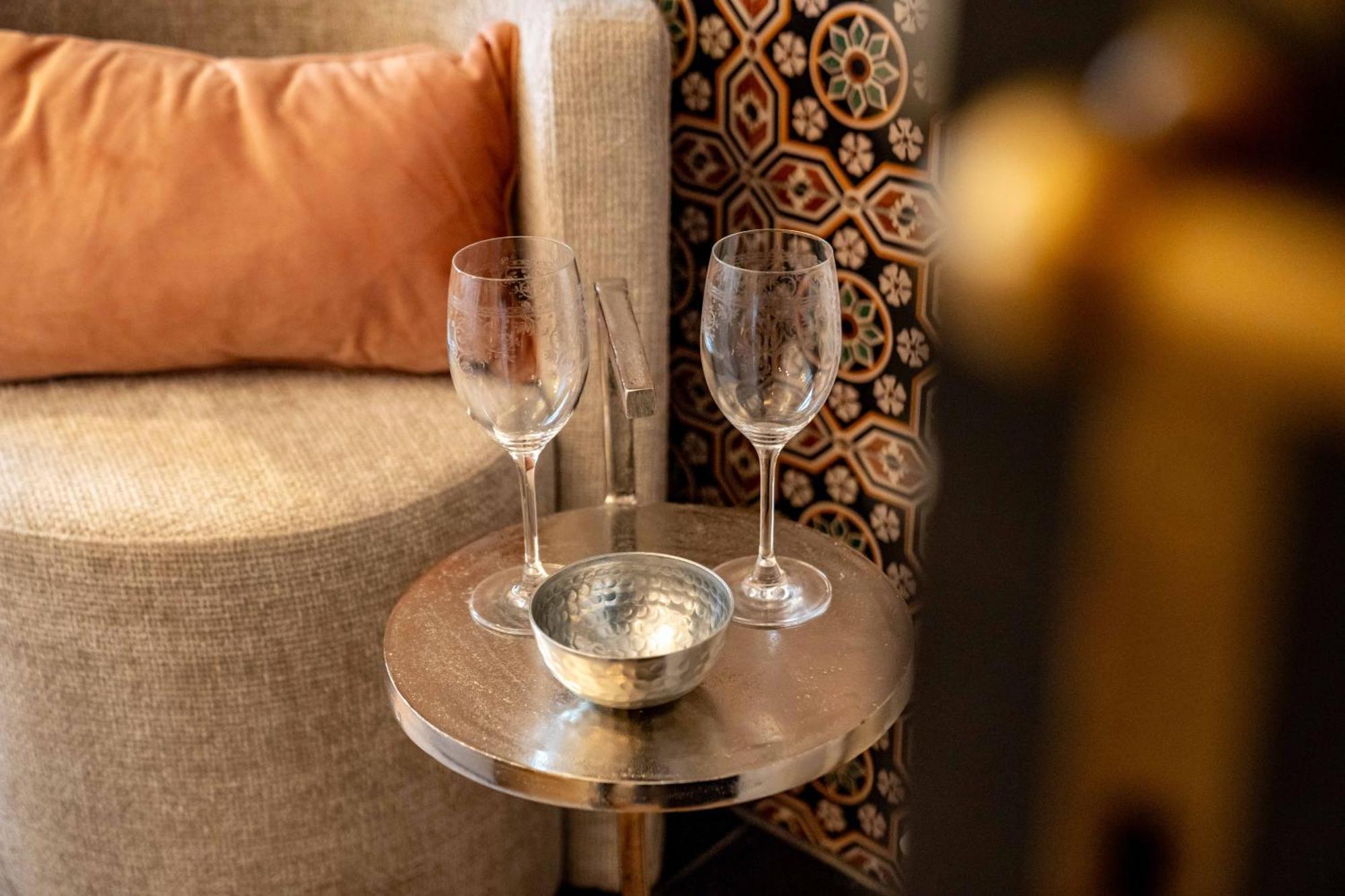 Castelsuites Bed & Breakfast *