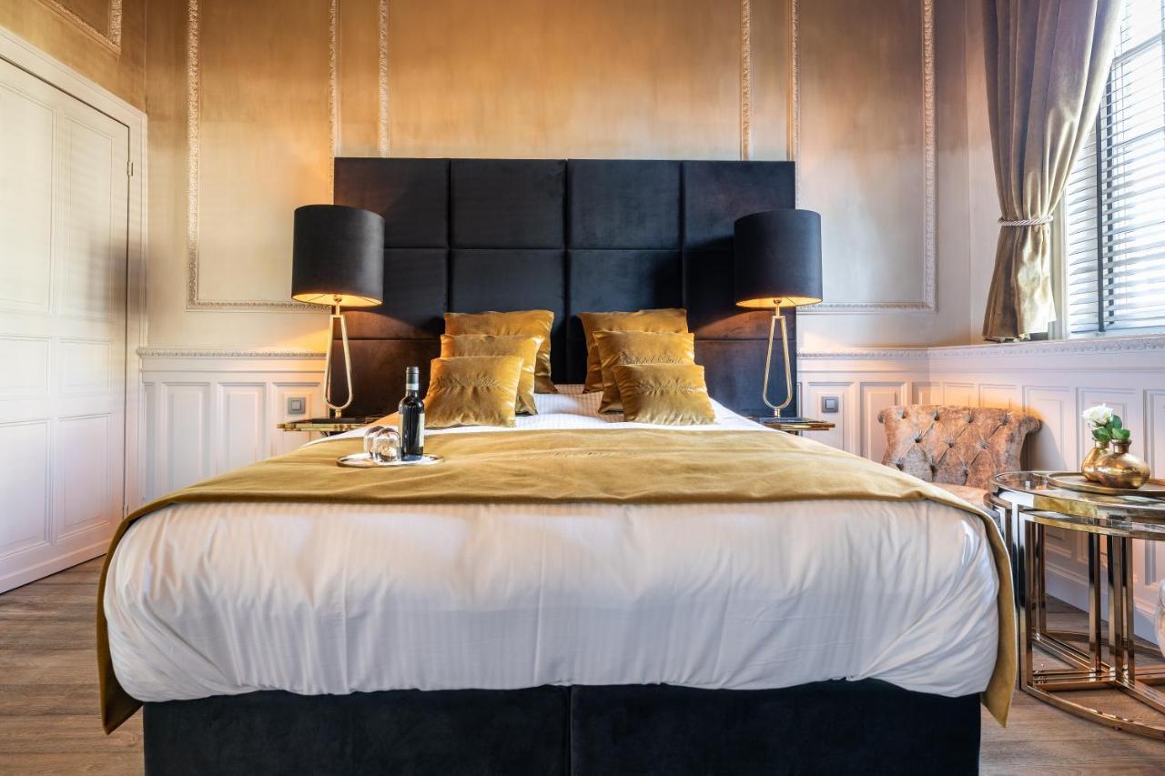 Castelsuites Bed & Breakfast *