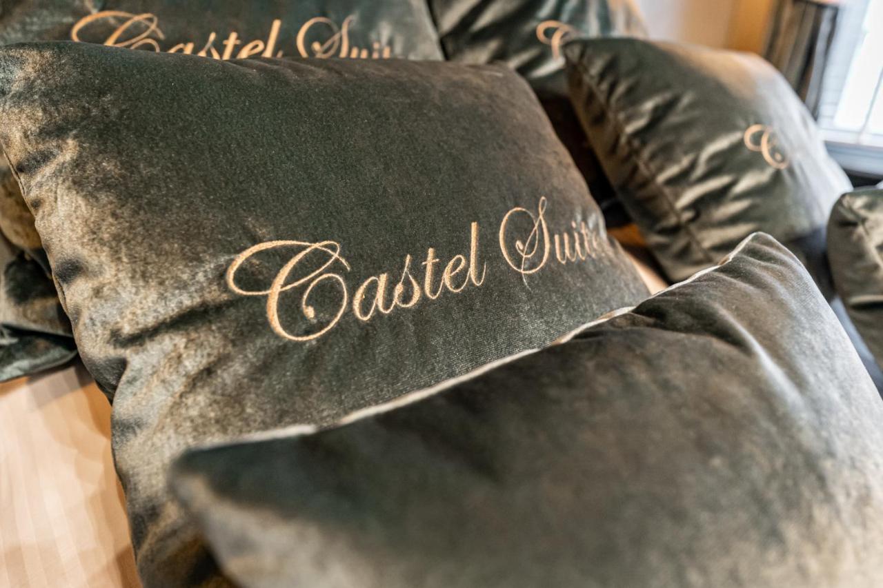 Castelsuites Bed & Breakfast *